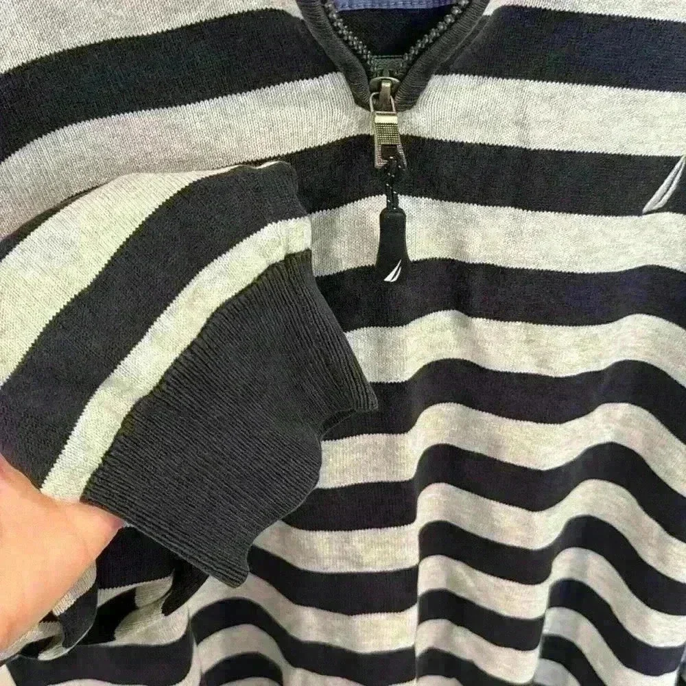 Nautica Men’s Quarter Zip Sweatshirt Navy Blue & Gray Striped Sweater Size M